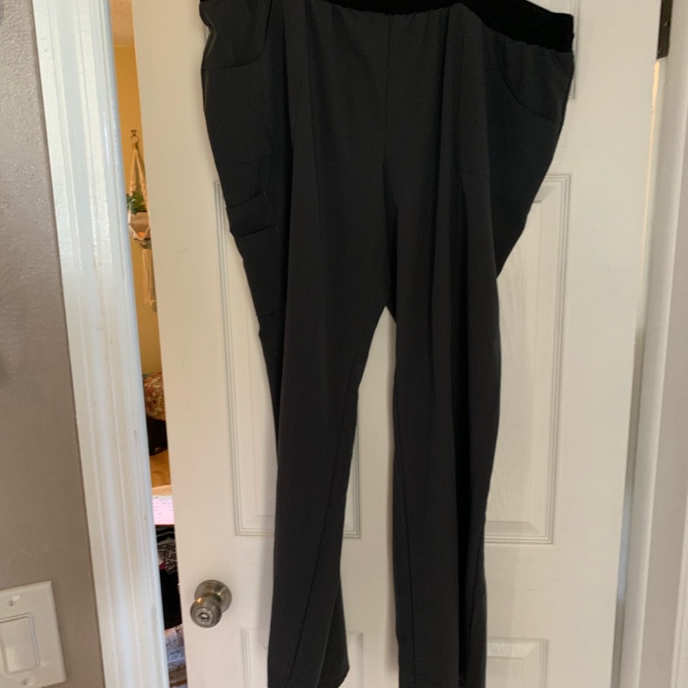 Elasticated waist band scrub pants